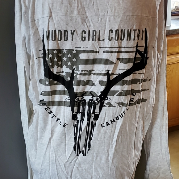 Muddy Girl baseball tshirt - Picture 2 of 5